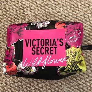 Victorias Secret NEWW Wildflower Line Small Bag🤩
